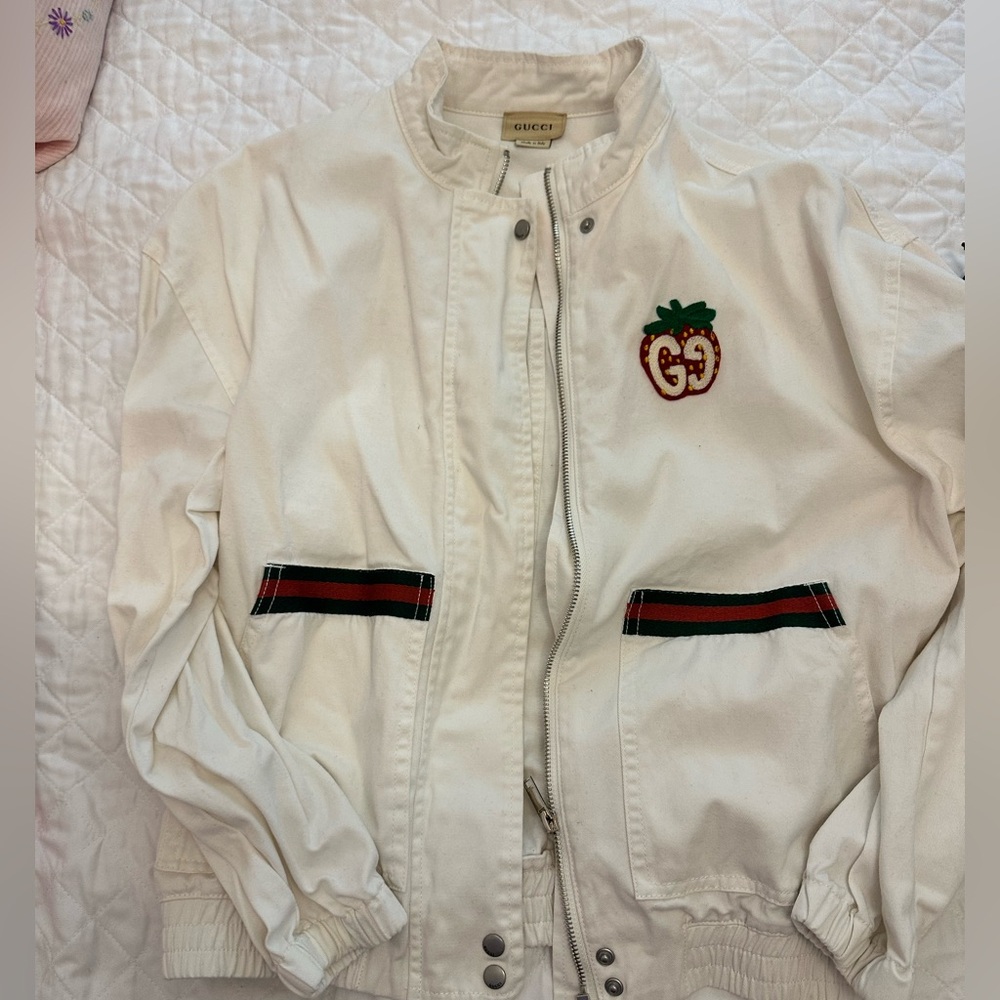 Gucci Cream Jacket with Silver Zipper